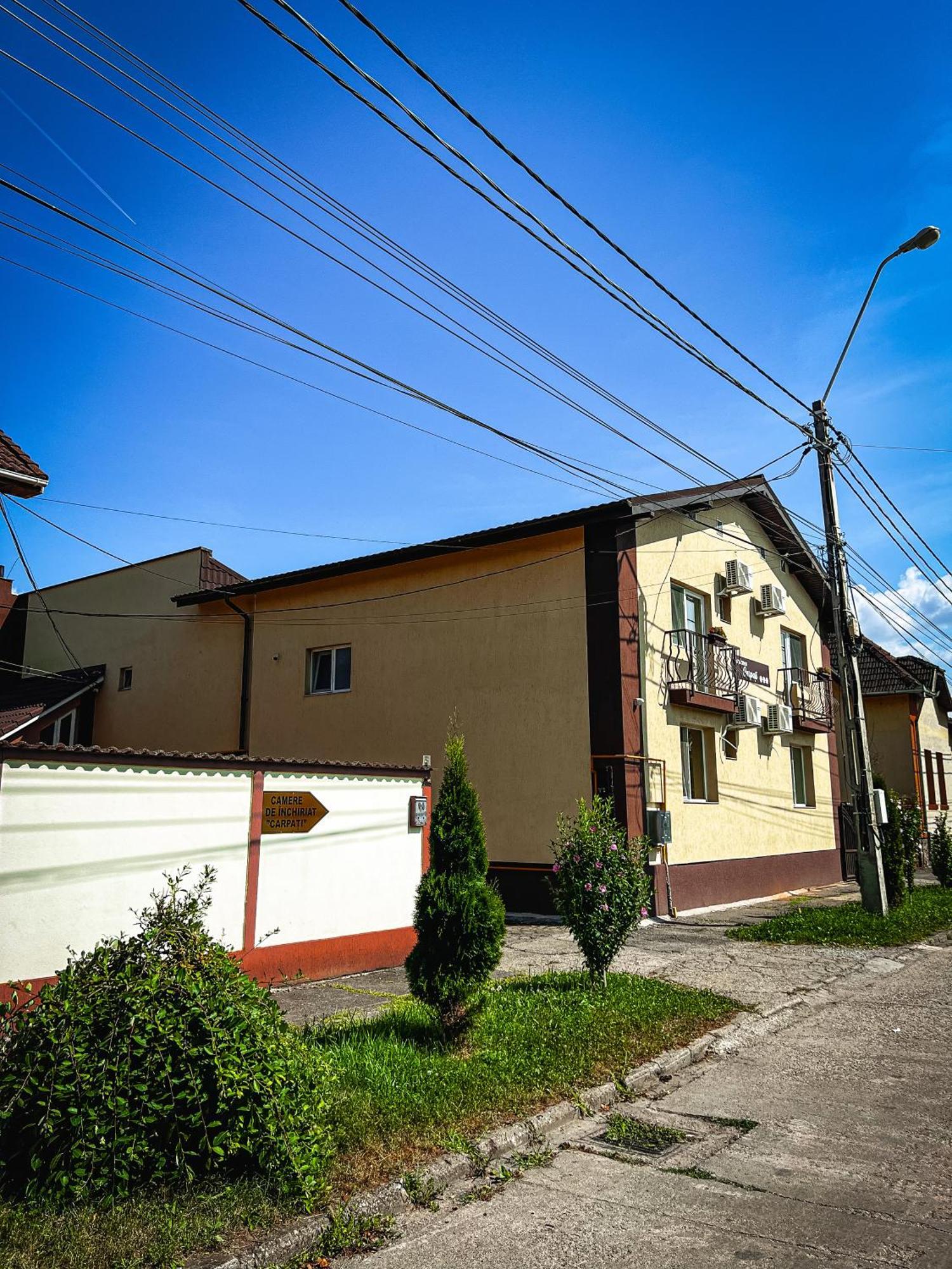Pensiune Carpati Хунедоара Экстерьер фото